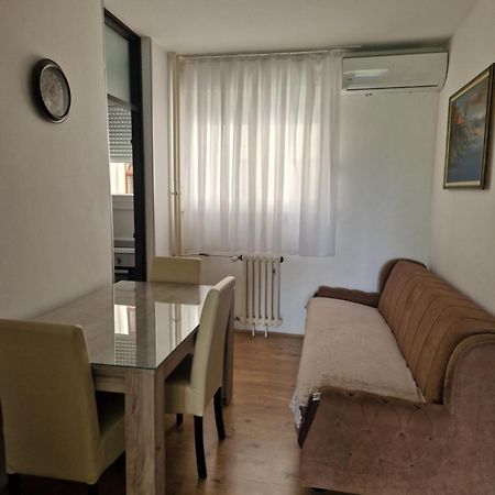 Esperanto Apartment Vranje Bagian luar foto